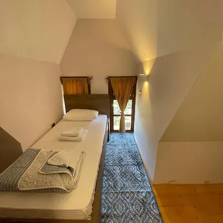 Konaciste Osmica Motel *