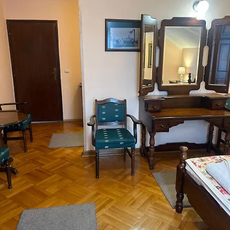 Konaciste Osmica Motel *