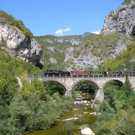 Konaciste Osmica Motel