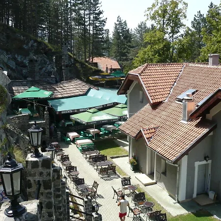 Konaciste Osmica Mokra Gora